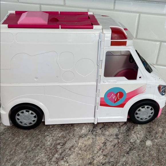Mattel Barbie Ambulance Vehicle Play set Care Clinic Lights Sound Hospital - Picture 5 of 17
